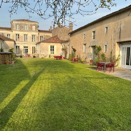 Vakantiehuis The Monet Châteauneuf-sur-Charente